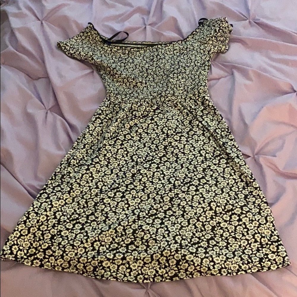 Black & White Floral Hollister Dress